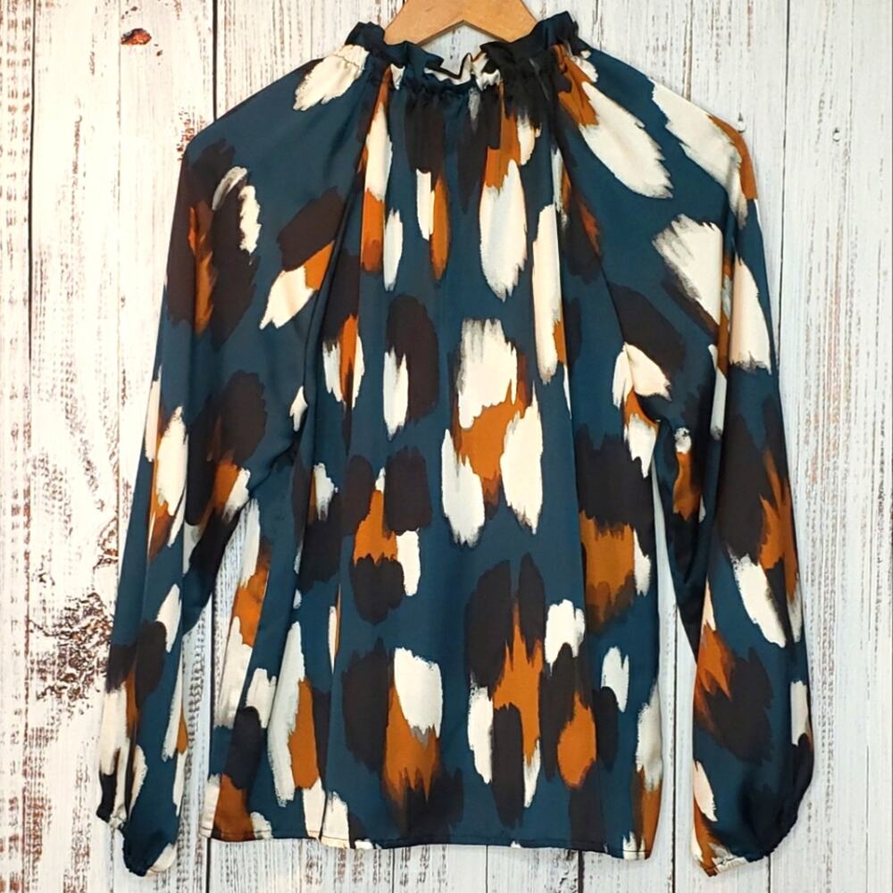 EUC Ann Taylor Sz S multi-colored paint brush style top closet staple balloon